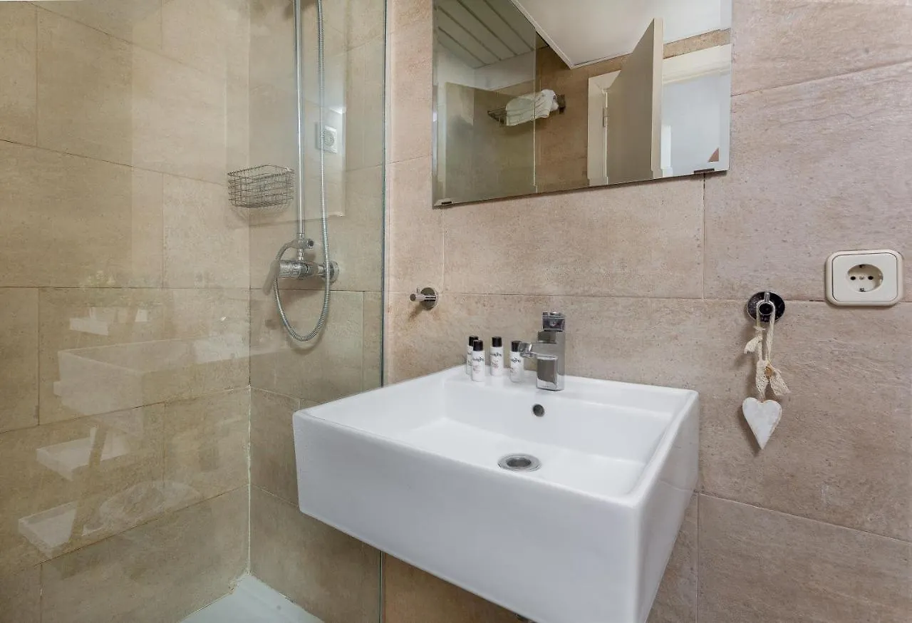 Lodging Apartments Illa Diagonal Barcelona